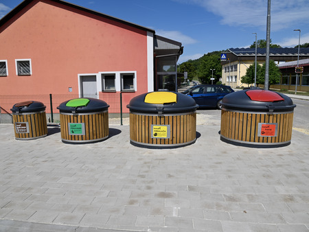 Parkirišče Raka (2)